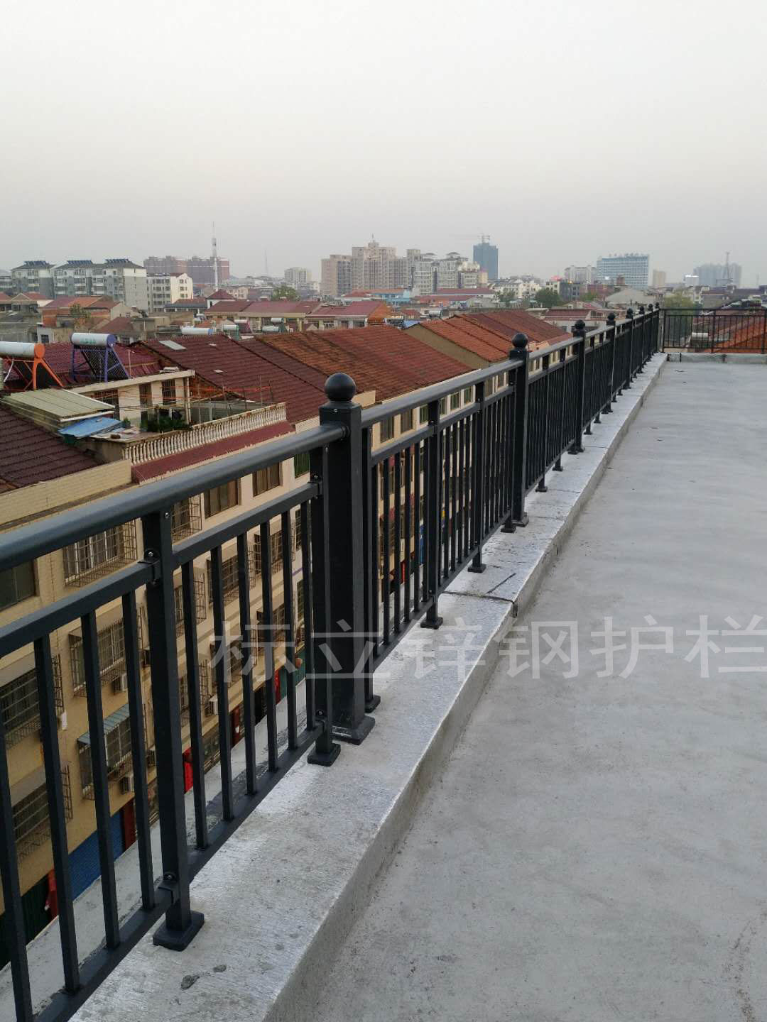 鋅鋼陽臺(tái)護(hù)欄XG-Y014(2)副本.jpg